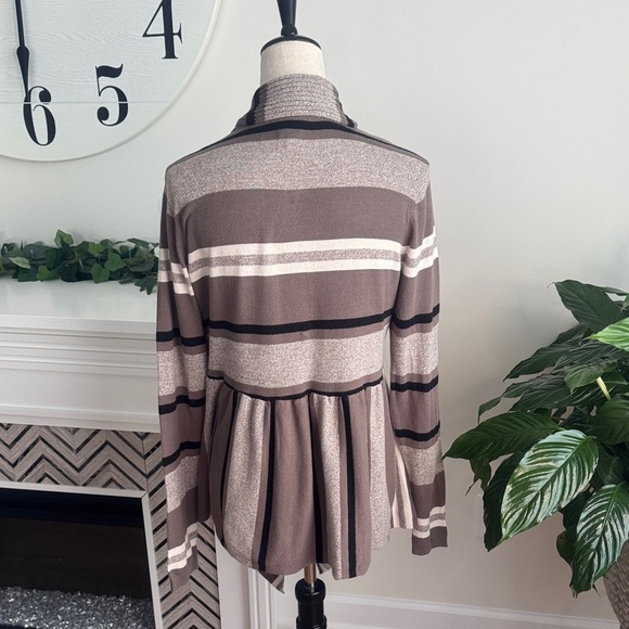 St. John's Bay Brown and Black Knit Cardigan - Picture 3 of 4